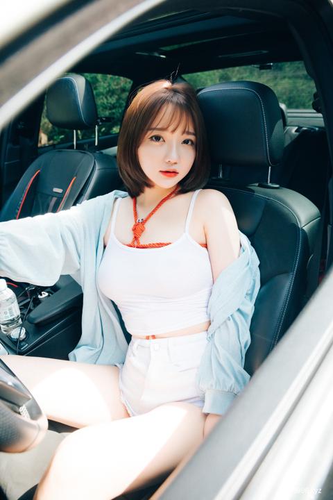  Son Ye-Eun (손예은) - SM CarXXX